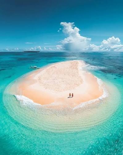 naked island